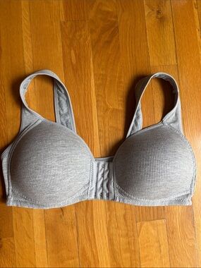 Comfort Ribbed Front-Closure Gray Bra